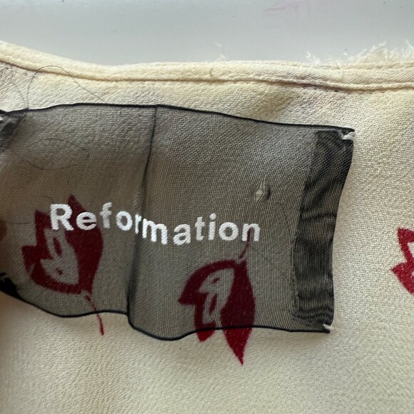 Reformation Wrap Dress Womens S Cream Red Floral Frayed Trim Viscose Short Sleev - Picture 5 of 6